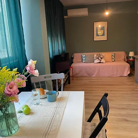 Glarus By Park Apartment *